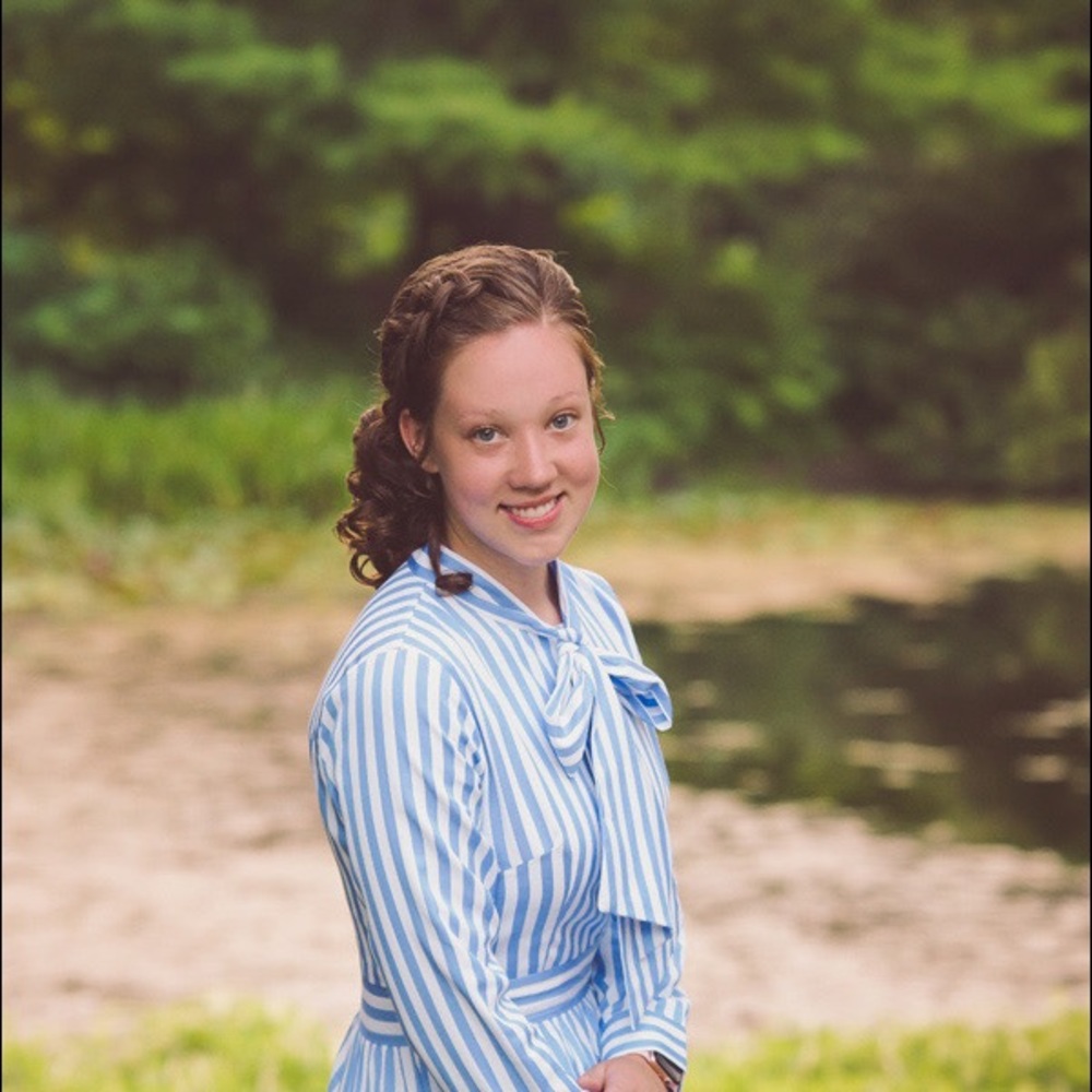 Meet your Posher, Lauren